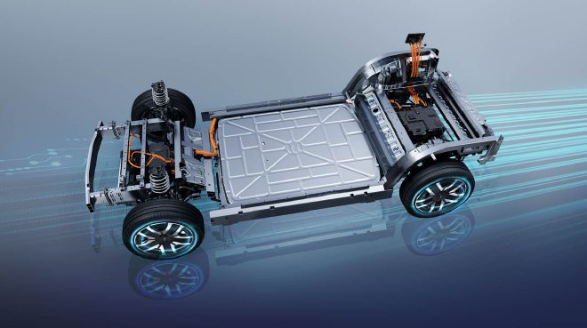 Test drive iCAR 03 with 8+X all-road driving mode