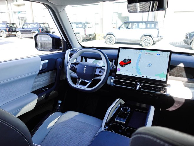 Test drive iCAR 03 with 8+X all-road driving mode