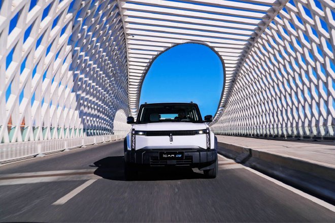 Test drive iCAR 03 with 8+X all-road driving mode